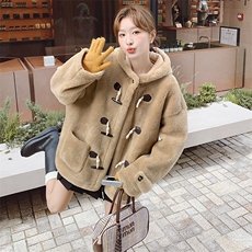 已出大货皮毛一体外套6555P195K298，女装短外套，2D001