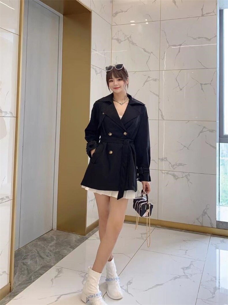 现货风衣外套三色三码，女装风衣，艾涵o