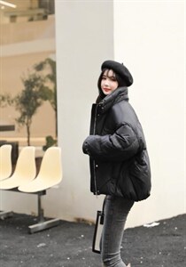 90白鸭绒服图片