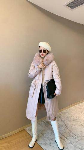 羽绒服，女装羽绒服，欧卡达