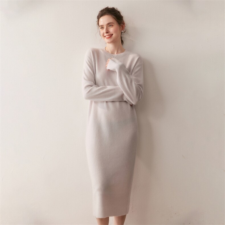 时尚气质宽松长款山羊绒衫2025秋冬新款女百搭圆领打底针织毛衣裙，女装连衣裙，朵沐纯羊绒