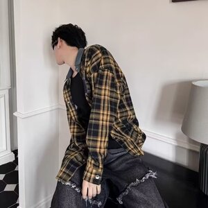 C621美式复古长袖格子衬衫男穿搭潮牌情侣拼接牛仔领黄色格纹外套,马拉丁艺术家衬衫搭配图片