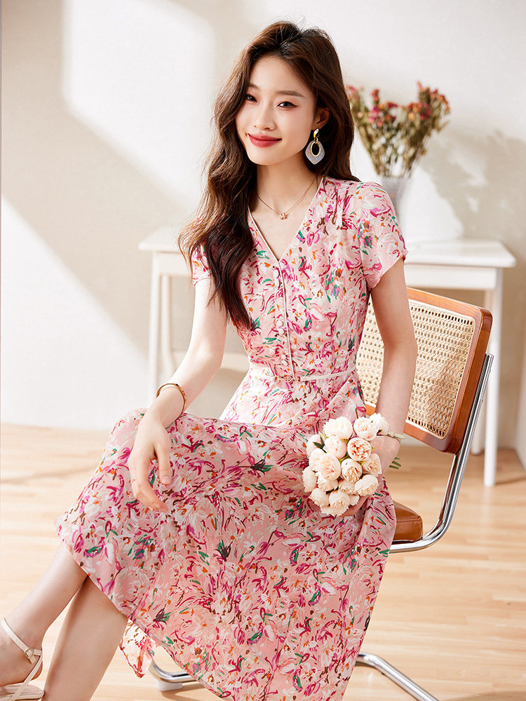 2023夏季新款V领甜美淑女小清新减龄连衣裙,女装连衣裙,岚衣(原川流布茜）