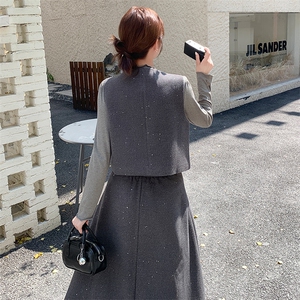 含绵羊毛小香风亮片钻扣套装女2025秋冬新款马甲无袖外套半身裙图片