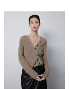 新款时尚羊绒V领针织衫女绒感宽松羊绒衫图片