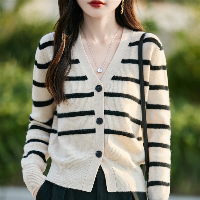 V领拼色100%纯羊毛开衫女秋冬宽松羊绒衫长袖毛衣条纹针织衫外套，女装羊毛衫，蒙特羊绒