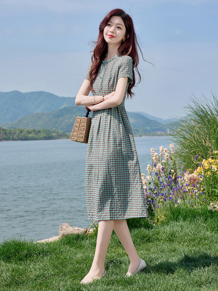 时尚格子连衣裙女中长款2026夏新款高腰修身洋气减龄休闲棉麻裙子,女装连衣裙,水衣源