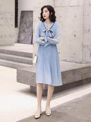 【现货】2021年春季百褶连衣裙百搭显瘦修身复古雪纺，女装连衣裙，荷塘月色