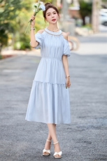 2025夏季新款法式温柔中长款修身显瘦清新钉珠片露肩蓝色连衣裙女，女装连衣裙，贵人树