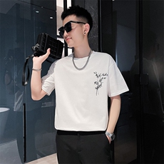 白色