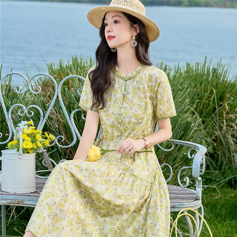 831时尚气质复古盘扣印花连衣裙,女装连衣裙,倪叶myz