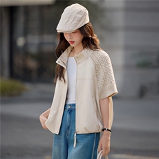 2026年春季新款小众设计时尚百搭休闲立领拼接针织短袖马甲短外套，女装短外套，深水步