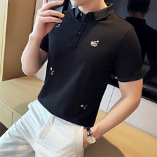 黑色