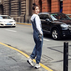 时尚牛仔背带裤女春季新款显瘦百搭休闲裤图片