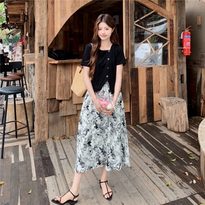 气质水墨印花套装女夏装不规则方领T恤短袖半身裙子两件套潮图片