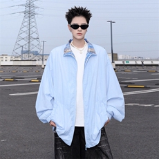 蓝色