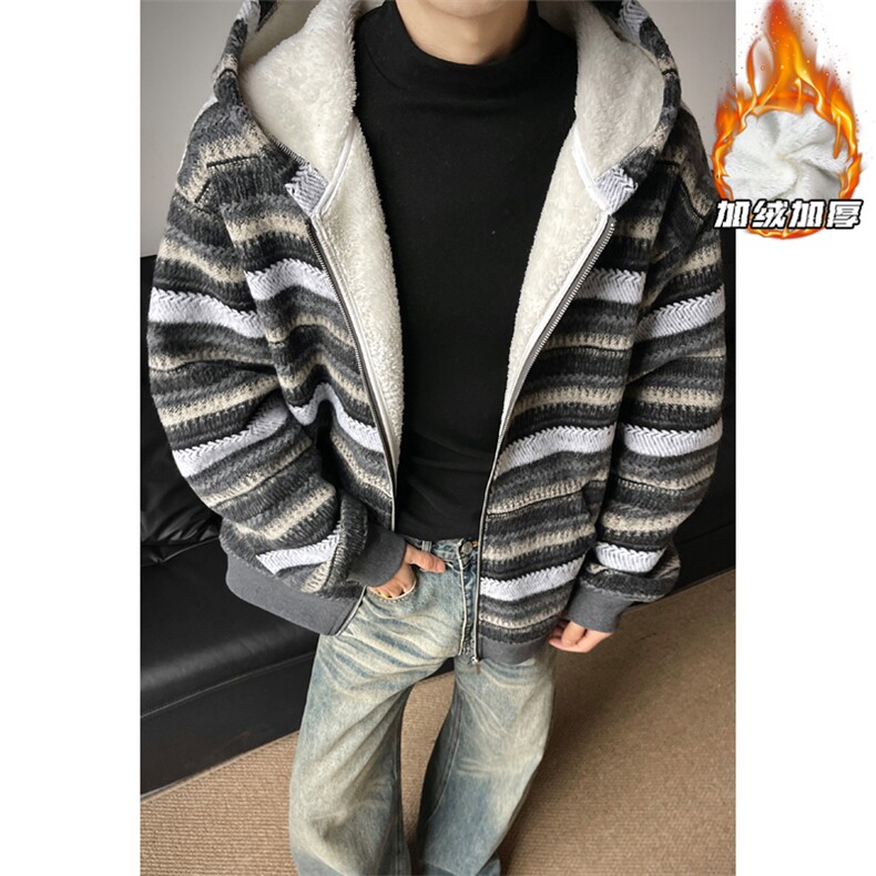 2025冬季新款港风内景大码加绒加厚连帽外套M-5XHW25926-特P65，女装短外套，电商A022