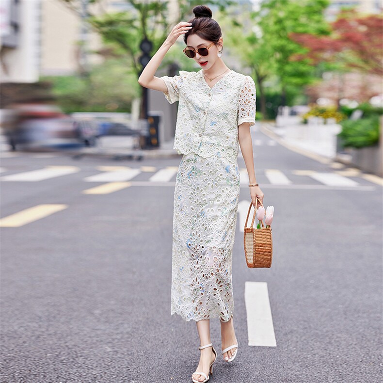 小香风蕾丝套装裙女2024夏新款甜美名媛气质钉珠上衣半身裙两件套,女装套装/套裙,众宇琦