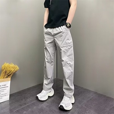 灰色