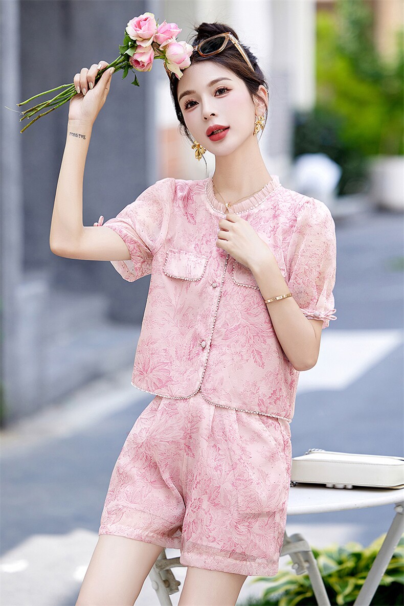 小香风印花套装女2025夏季新款法式复古减龄小个子短袖短裤两件套,女装套装/套裙,伊仟回