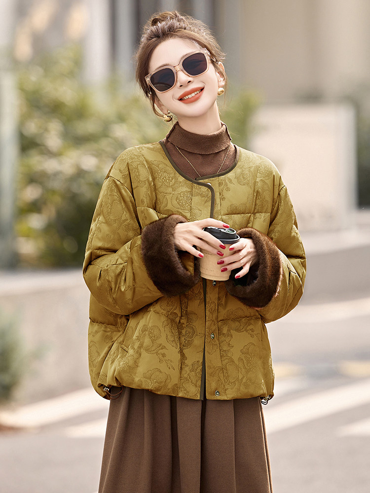 新中式g风提花羽绒服女2025冬季新款时尚拼接白鸭绒短款外套,女装羽绒服,沁沁公主