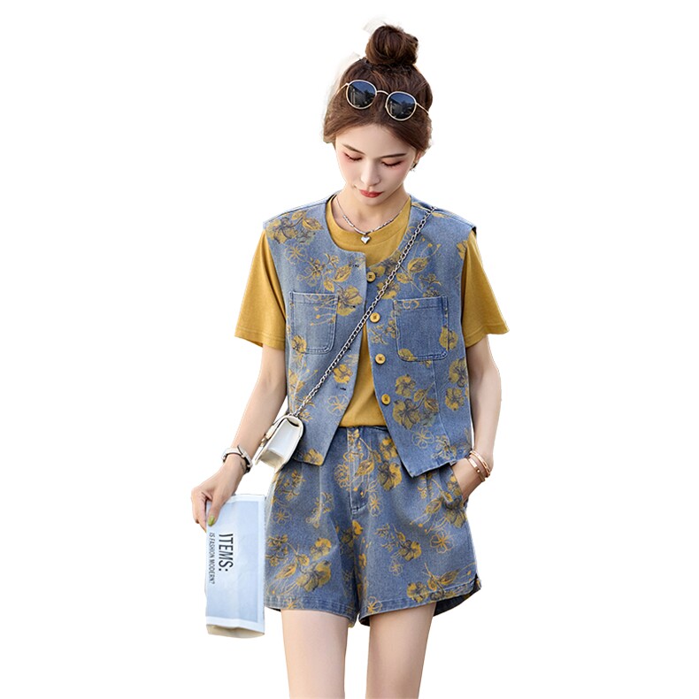 夏天无袖印花牛仔套装女2025超火夏装一整套时尚减龄九分裤两件套,女装套装/套裙,关键词