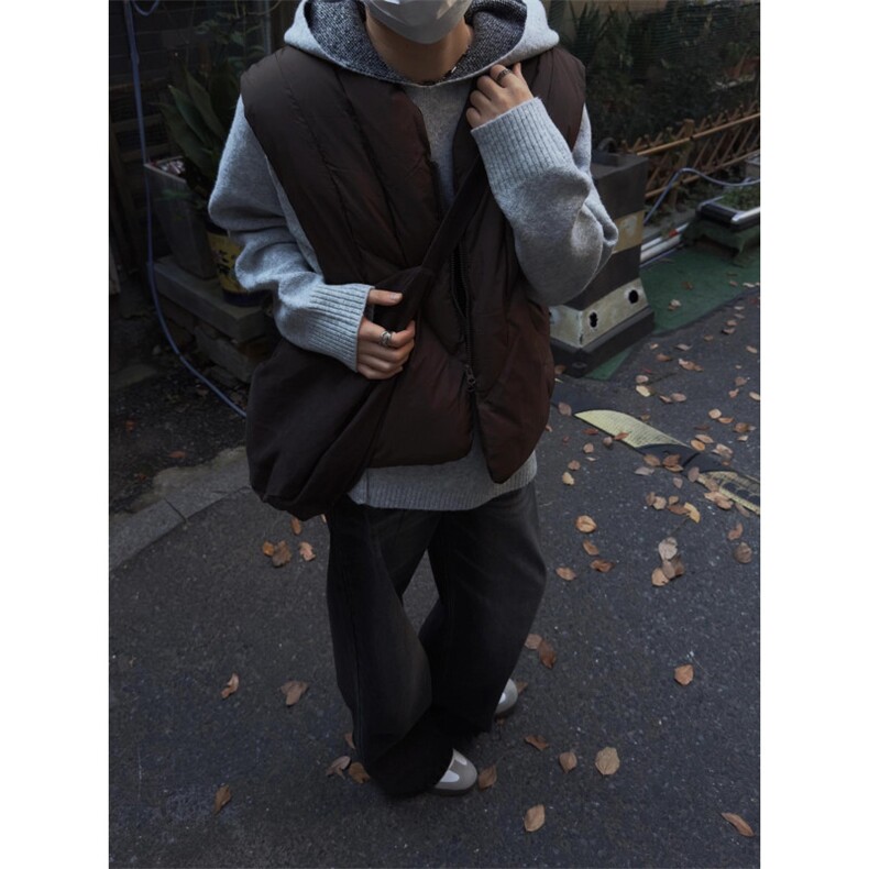【有货】3361CC-特P68 线型分割棉服马甲男加厚V领保暖背心图片