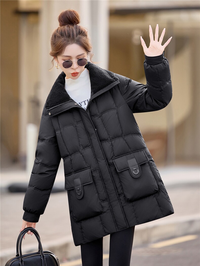 羊羔毛翻领中长款白鸭绒羽绒服女2025冬季新款休闲加厚保暖,女装羽绒服,余墨