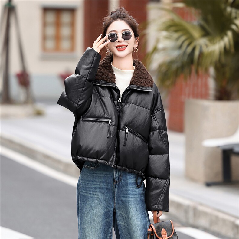 高端柔软蛋白皮白鸭绒羽绒服女仿羊羔毛大翻领皮衣2025冬新款,女装羽绒服,意芙