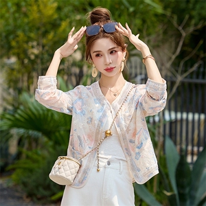 新中式国风钉珠刺绣短款外套女2025春夏新款洋气小个子薄款防晒衣图片