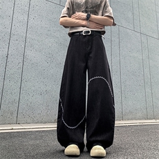 黑色