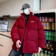 酒红色