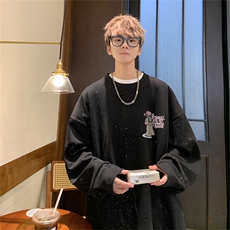 黑色