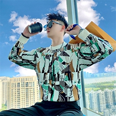 白色