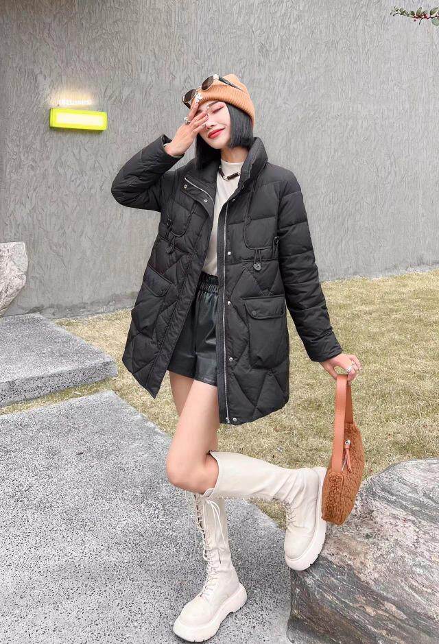 [现货]休闲羽绒服，三色，三码，女装羽绒服，依柏璐(1F)