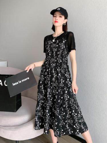 现货夏季连衣裙，女装连衣裙，觅 愉