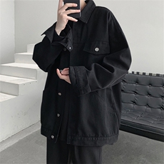黑色