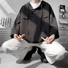黑色