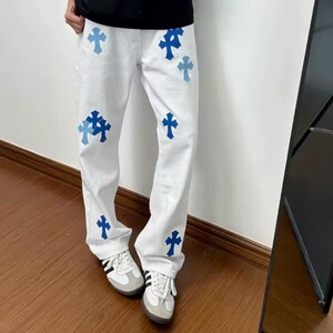 破洞牛仔裤男街头痞帅嘻哈高街十字架贴皮复古白色长裤子NZ8067,牛仔裤帽子怎么搭配图片