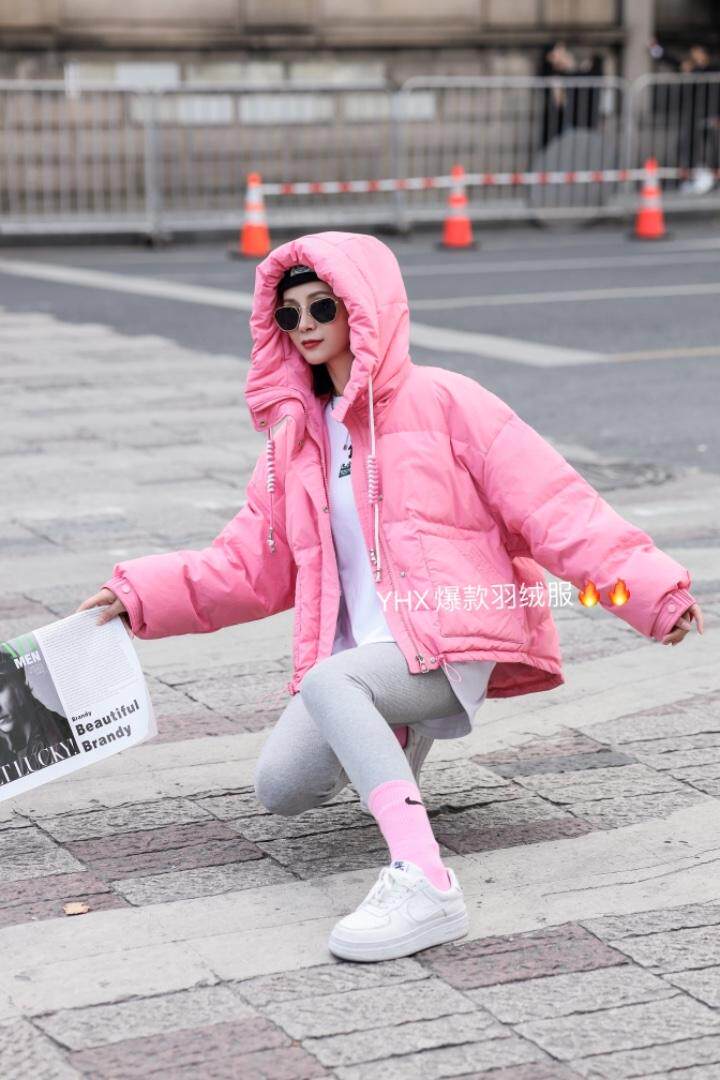 2021年羽绒服，女装羽绒服，与慧辛