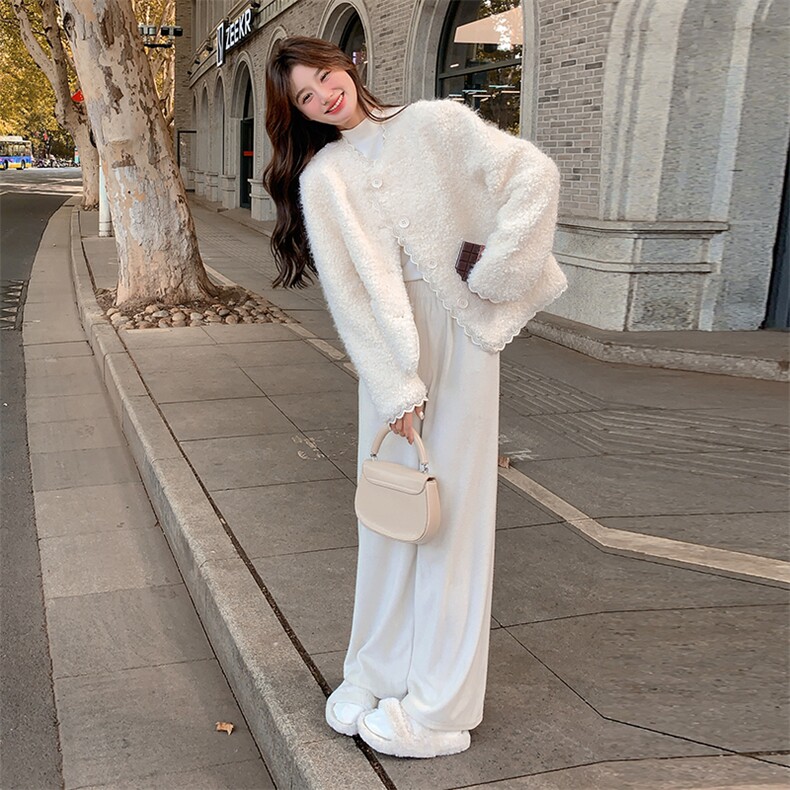 韩版减龄蕾丝边羊羔毛外套女2025年冬季新款显瘦加厚短款皮毛一体,女装羊羔毛/颗粒绒,维壹