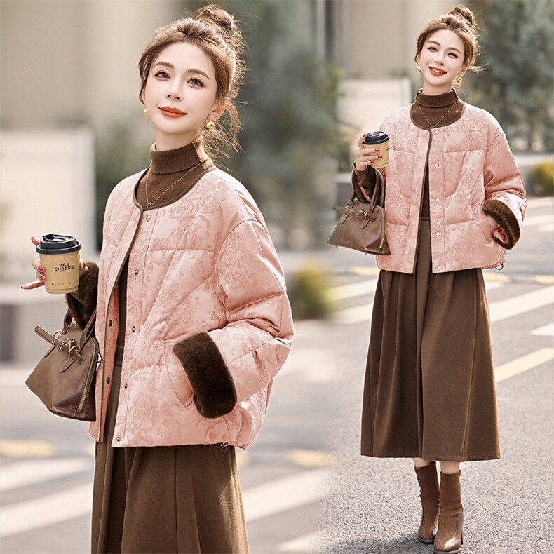 高端设计感立领拼接羽绒服女2025年冬季新款小个子白鸭绒短款,女装羽绒服,沁沁公主