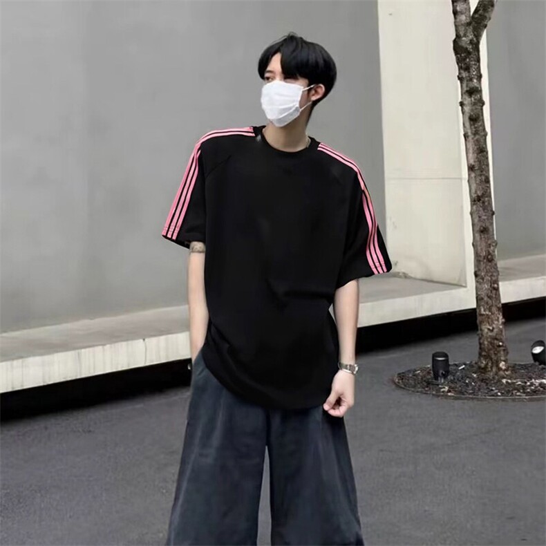 抖音得物品质二开240克宽松纯棉美式潮牌印花三条杠中性风短袖T恤,男装T恤,电商A486