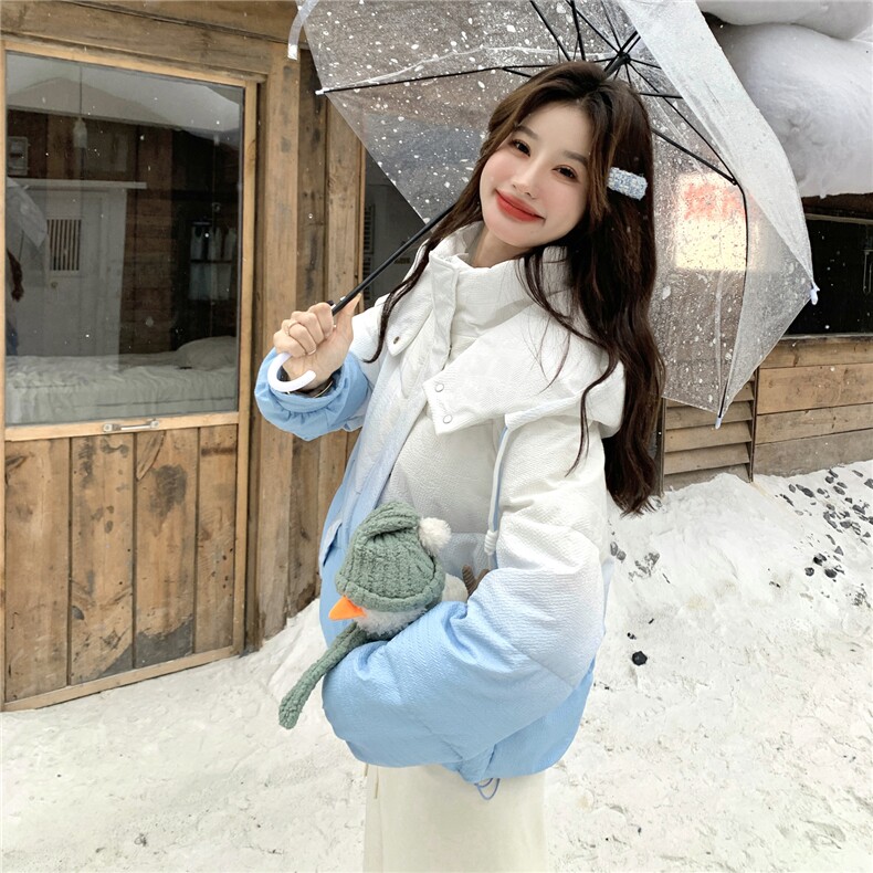 好看连帽渐变蓝色白鸭绒羽绒服女冬2025新款小个子短款学院风减龄,女装羽绒服,2C218