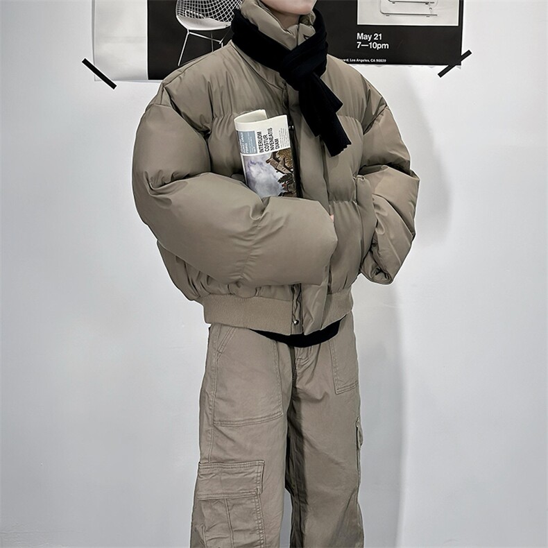 现货冬季三防重磅硬挺boxy短款羽绒刺绣立领PU皮棉衣外套加厚棉服，男装棉衣，电商A486-1