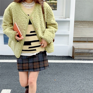 绿色羊羔毛外套女秋冬2024新款短款小个子加厚皮毛一体学院棉衣图片