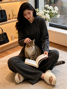 女秋季黑灰色休闲运动套装设计感拉链连帽开衫外套阔腿裤两件套潮图片