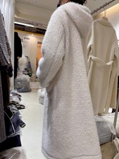 戴帽毛毛外套，其它，郭郭家