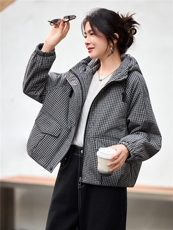 2025年冬季宽松连帽格子加厚棉衣服棉短款外套，女装棉衣/棉服，简韵佳