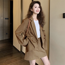 盐甜系穿搭条纹时尚西装套装女春秋新款小个子休闲显瘦短裙两件套，女装连衣裙，2C283
